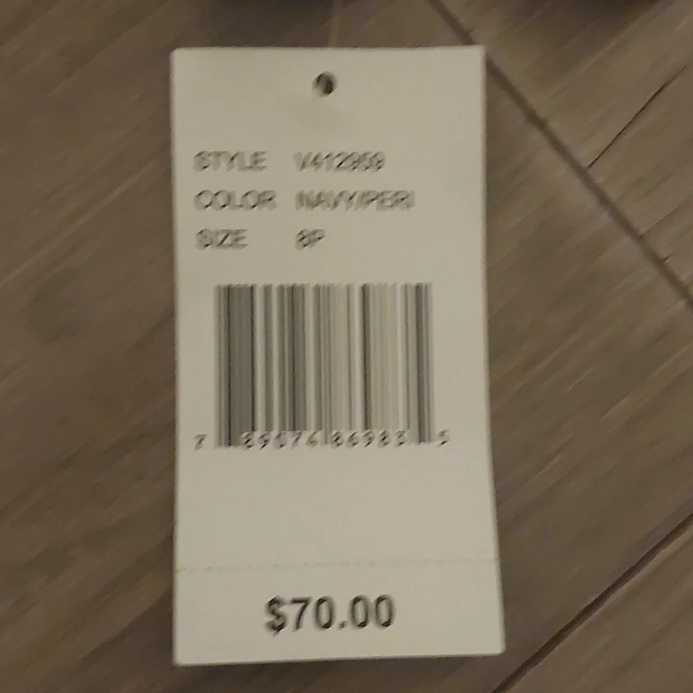 Dress - Picture 3 of 4